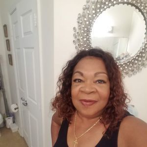 Meet your Posher, Denise